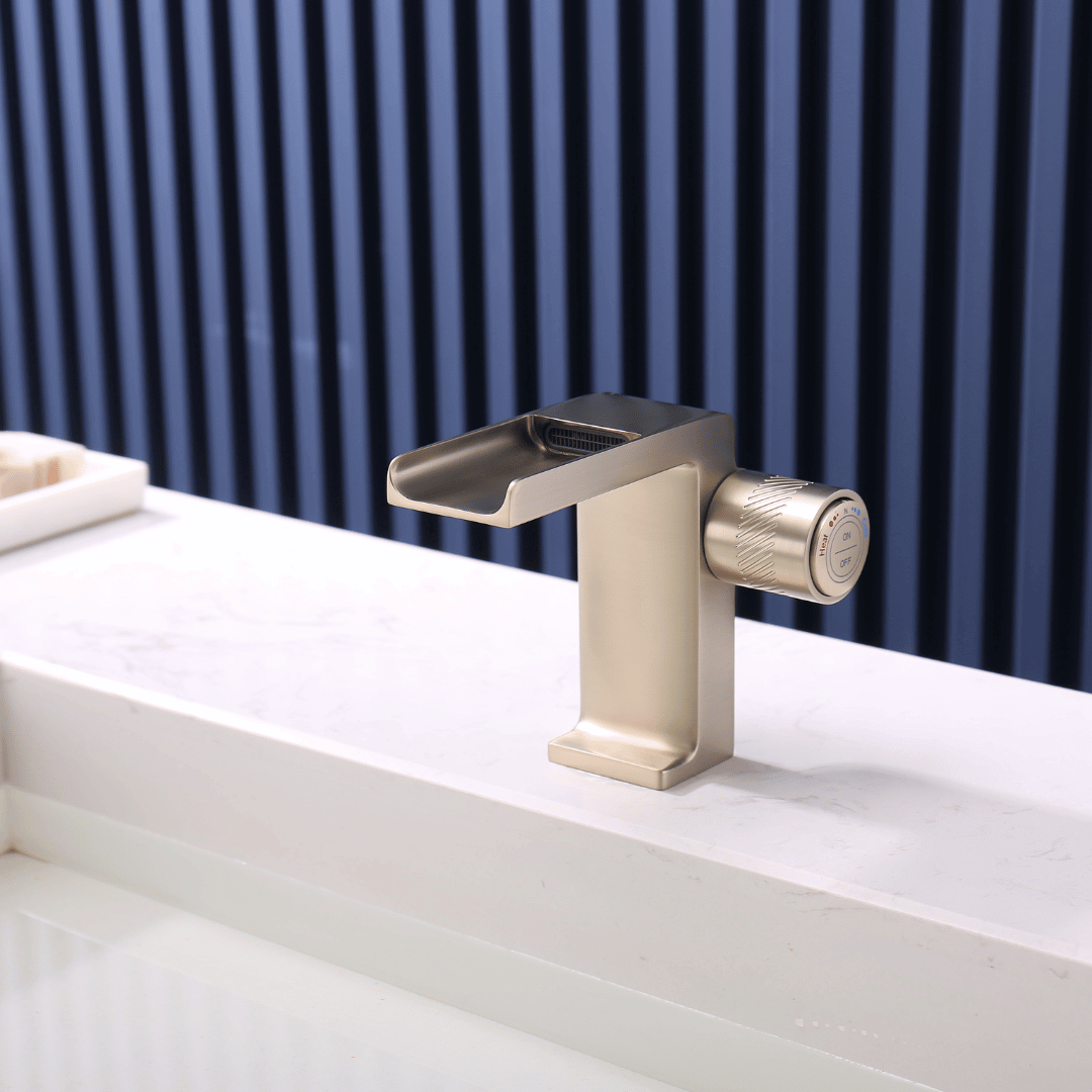 Washbasin tap with Waterfall George - Brushed gold